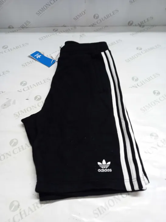 ADIDAS ORIGINAL FLEECED SHORTS SIZE M