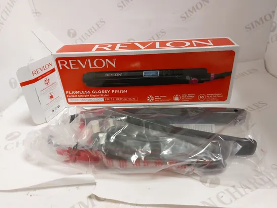 REVLON FLAWLESS GLOSSY FINISH PERFECT STRAIGHT DIGITAL STYLER 