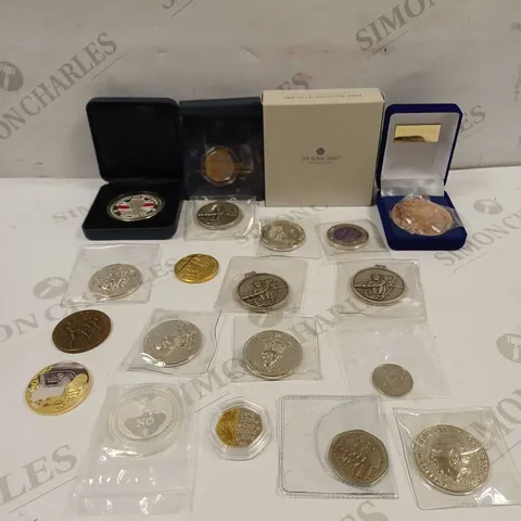 LOT TO CONTAIN APPROX 100 X ASSORTED COMMEMORATIVE COINS, SPORTS MEDALS & COLLECTORS COINS.