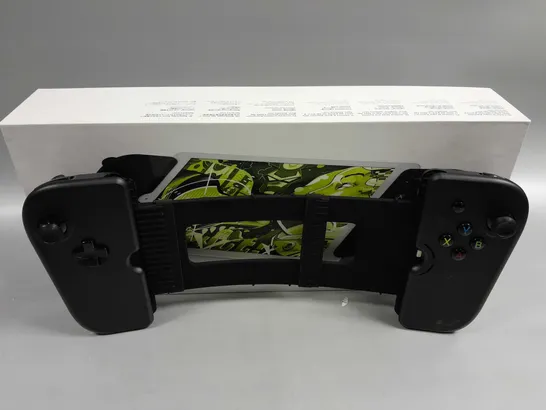 BOXED GAMEVICE CONTROLLER FOR LIGHTENING CONNECTOR IPAD