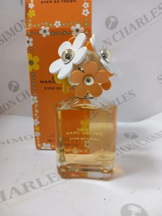 BOXED DAISY MARC JACOBS EVER SO FRESH EAU DE PARFUM 125ML