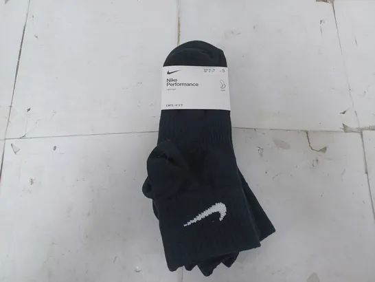 NIKE PERFOMANCE LIGHTWEIGHT SOCKS (SET OF 3)- 8/11UK