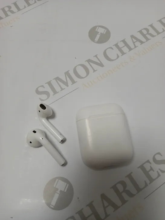 APPLE AIRPODS (2ND GEN) A2031