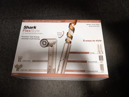 BOXED SHARK FLEX STYLE AIR STYLING AND DRYING SYSTEM