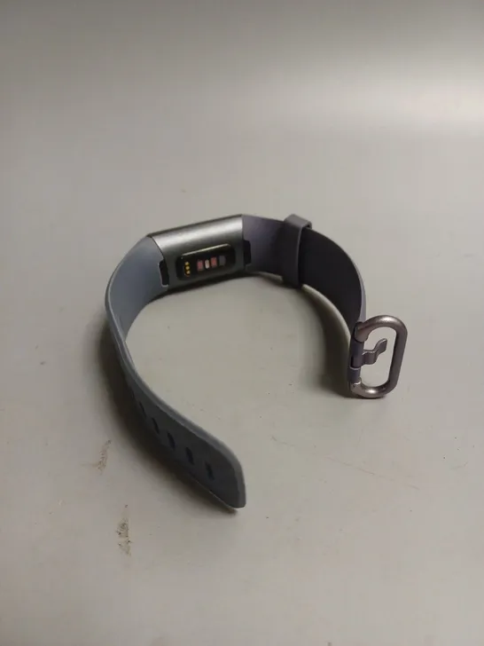 FITBIT CHARGE HEALTH & FITNESS TRACKER WATCH WITH RUBBER STRAP 