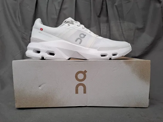 BOXED PAIR OF ON CLOUDPULSE SHOES IN WHITE UK SIZE 8