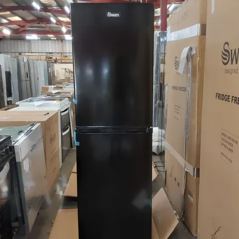 SWAN SR8161B 172CM HIGH, 55CM WIDE, 50/50 SPLIT FRIDGE FREEZER - BLACK