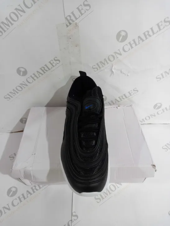 BOXED PAIR OF NIKE AIRMAX IN BLACK/BLUE SIZE 38