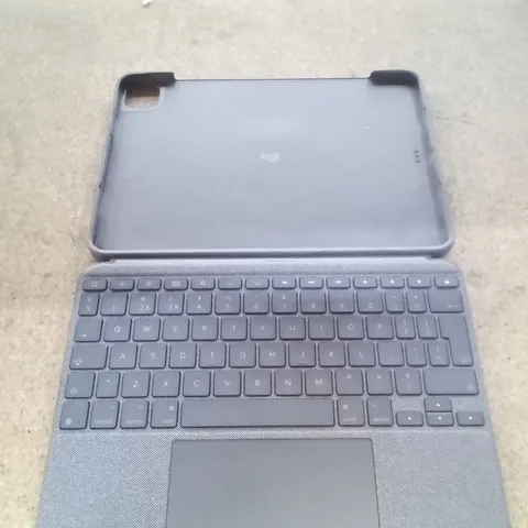 BOXED LOGITECH TABLET CASE WITH KEYBOARD 