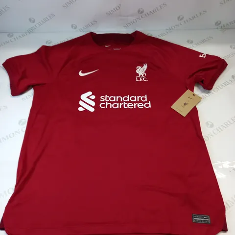 NIKE DRIFIT LIVERPOOL F.C TOP "TURNER" IN RED SIZE LARGE