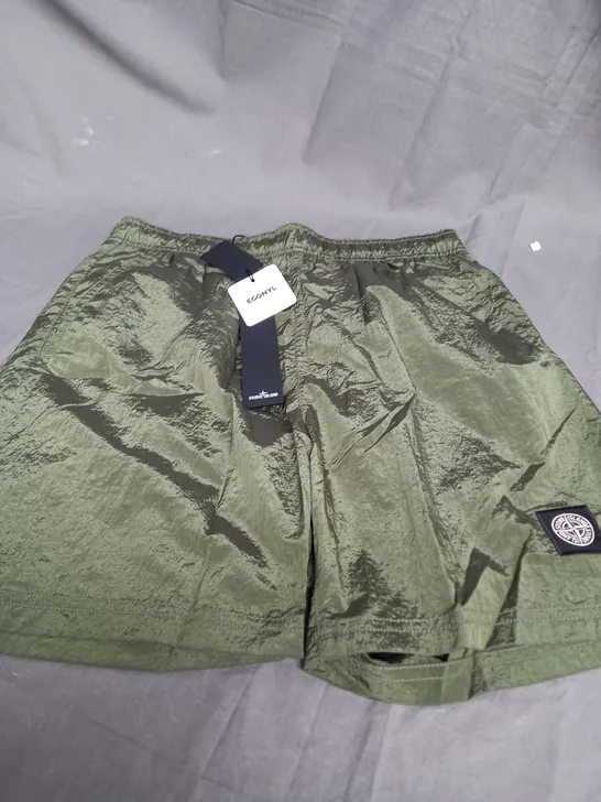 STONE ISLAND KHAKI SHORTS - SMALL