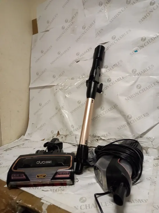 SHARK CORDED STICK VACUUM HZ500UKT