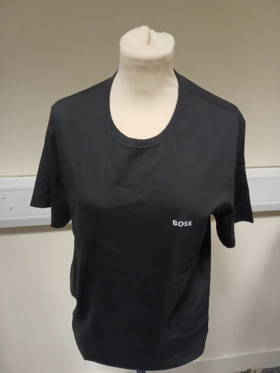 HUGO BOSS PLAIN BLACK T-SHIRT IN MEDIUM