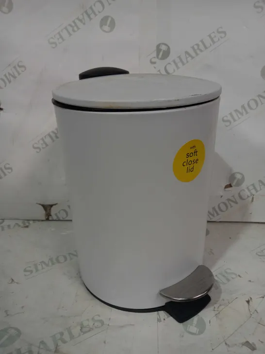 DESIGNER PEDAL BIN IN WHITE WITH SOFT CLOSE LID