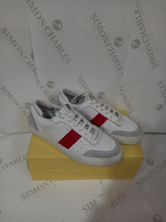 BOXED PAIR OF ARIGATO WHITE/RED/GREY TRAINERS SIZE 39