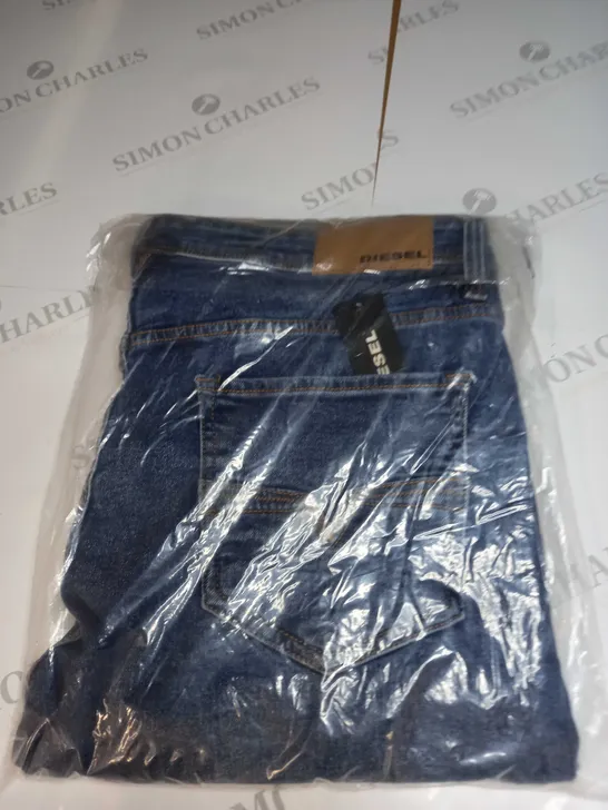 BAGGED DIESEL DENIM JEANS SIZE UNSPECIFIED