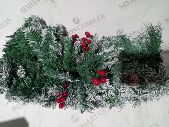 BOXED DECORATIVE FESTIVE GARLAND