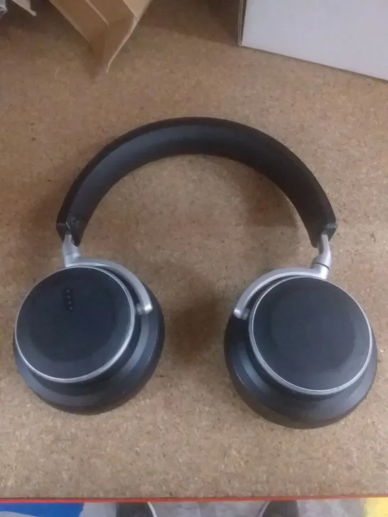 LINDY BNX-100XT - BLUETOOTH WIRELESS HEADPHONES