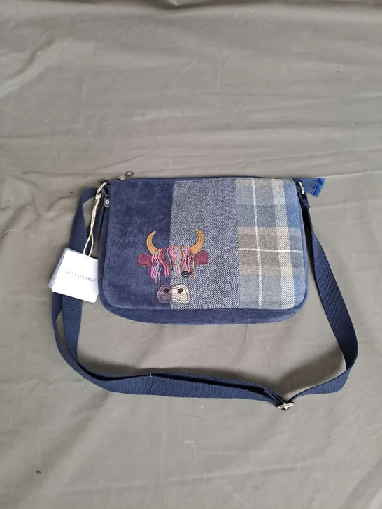 EARTH SQUARED COW MESSENGER BAG IN NAVY 