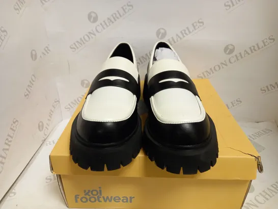 KOI VEGAN BLACK & WHITE MARY JANES UK SIZE 9