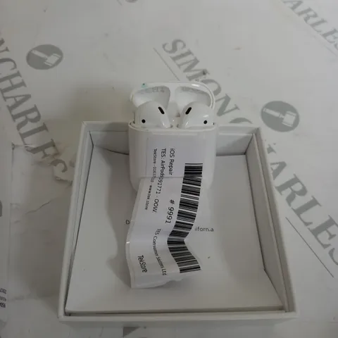 BOXED  APPLE AIRPODS FIRST GENERATION 