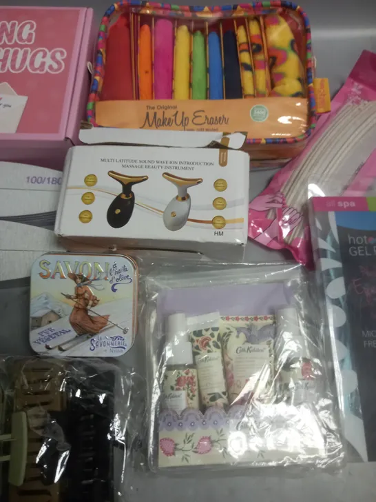 LOT OF APPROXIMATELY 25 ASSORTED HEALTH AND BEAUTY ITEMS TO INCLUDE SEMI-PERMANENT TATTOOS, DETANGLE BRUSH AND MAKE UP ERASERS