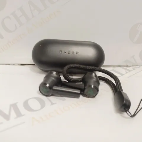 BOXED RAZER HAMMERHEAD TRUE WIRELESS EARBUDS 