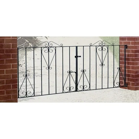 2 SUEZ SCROLL TOP METAL DRIVEWAY GATES (2 PARCELS)