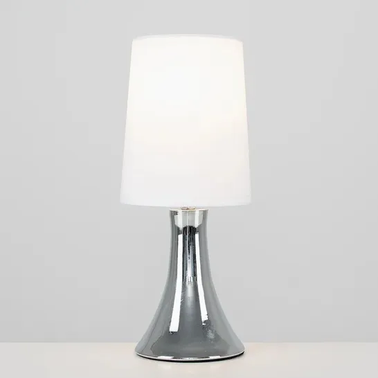 BOXED KENDRA 31CM TABLE LAMP SHADE COLOUR: WHITE