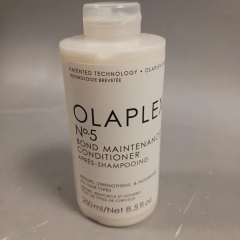 OLAPLEX NO5 BOND MAINTENANCE CONDITIONER - 250ML 