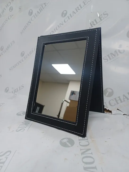 BOXED EONO PORTABLE FOLDABLE MIRROR 