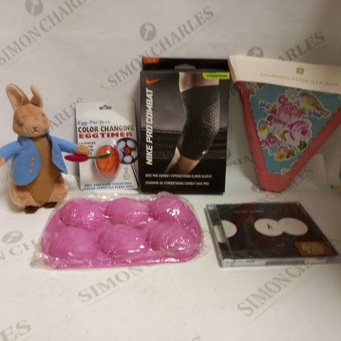 LOT OF APPROXIMATELY 15 ASSORTED HOUSEHOLD ITEMS, TO INCLUDE NIKE ELBOW SLEEVE, PAPER GARLAND, EASTER EGG MOULDS, ETC