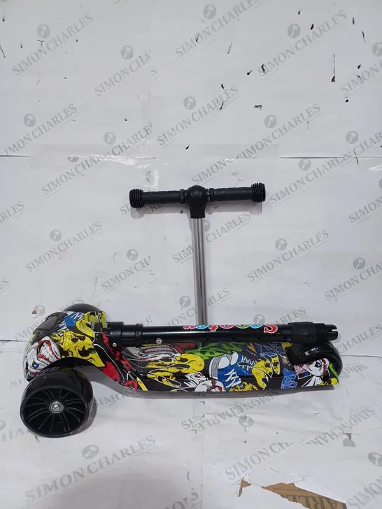 BOXED UNBRANDED SCOOTER IN GRAFFITI STYLE 