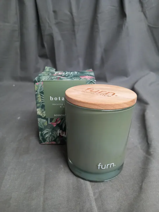 FURN. AMAZONIA BOTANICAL PEPPERMINT + CITRUS SCENTED GLASS CANDLE