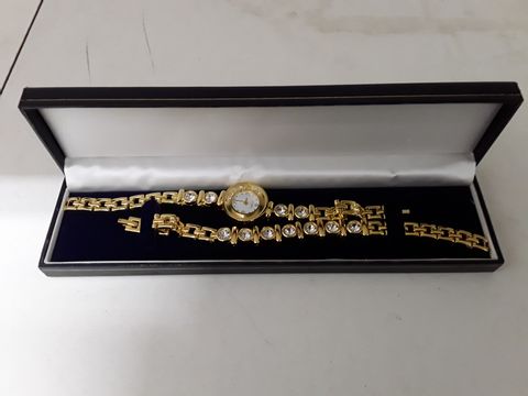 BOXED GOLD LOOK WATCH AND BRACELET SET