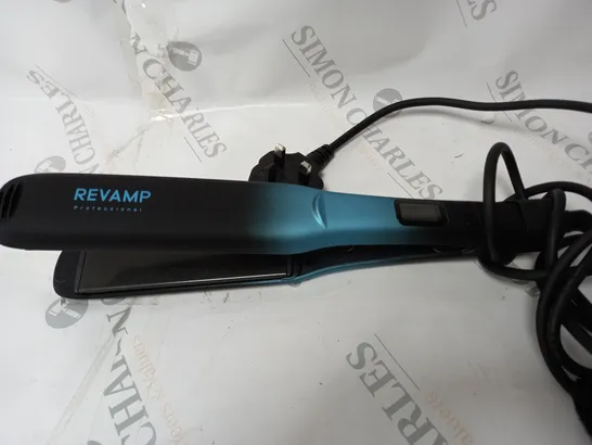 UNBOXED REVAMP PROGLOSS WIDE ULTRA SHINE CERAMIC STRAIGHTENERS