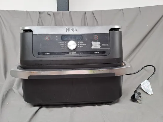 BOXED NINJA 10.4L FOODI FLEXDRAWER DUAL AIR FRYER IN BLACK AF500UK