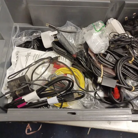 BOX OF APPROX 15 ITEMS INCLUDING ASSORTED CABLES AND CHARGERS FOR VARIOUS ITEMS