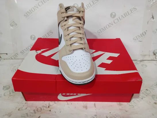 BOXED PAIR OF NIKE DUNK HIGH SHOES IN WHITE/SAND/BLACK UK SIZE 7