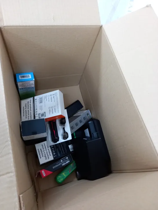 BOX OF APPROXIMATELY 25 ASSORTED VAPING PRODUCTS - SOME MAY NOT TURN ON 