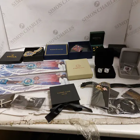 LOT OF ASSORTED JEWELLERY TO BRACELETS, EARRINGS, AND NECKLACES.