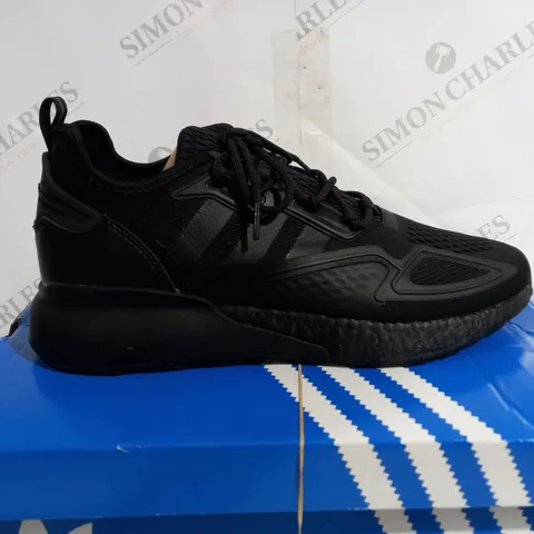 BOXED ADIDAS ZX 2K BOOST TRAINER - UK 10