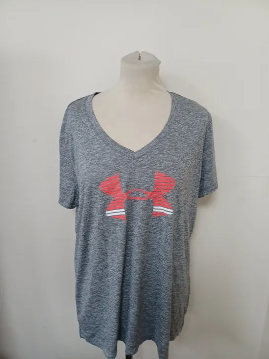 UNDER ARMOUR V-NECK T-SHIRT SIZE XL