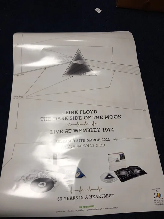 15 PINK FLOYD THE DARK SIDE OF THE MOON DOUBLE SIDED POSTERS