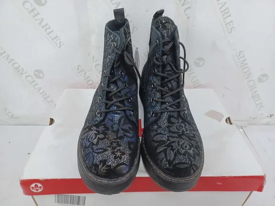 BOXED PAIR OF RIEKER LACE UP BOOTS IN DARK FLORAL SIZE 41