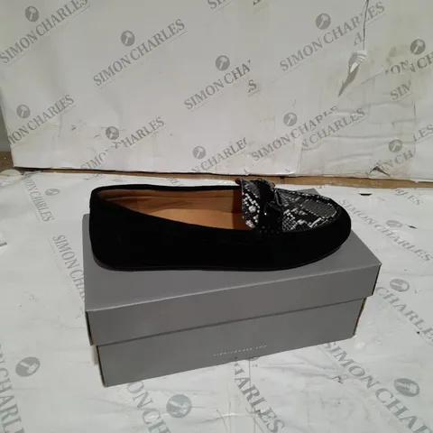 BOXED VIONIC HONOR DAYNA LOAFERS BLACK UK SIZE 7