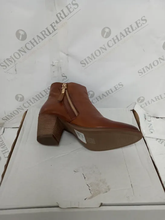 BOXED DUNE PAICE LEATHER ZIP UP ANKLE BOOT - TAN - SIZE 4