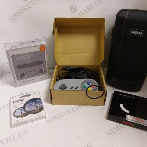 BOX OF APPROX 8 ITEMS TO INCLUDE SIGMA CARRY CASE, TIFFEN FILTERS, GAMES CONSOLE PAD