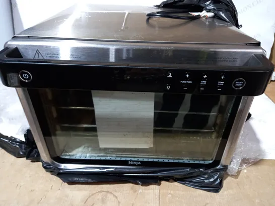 NINJA FOODI COUNTERTOP MULTIFUNCTION OVEN