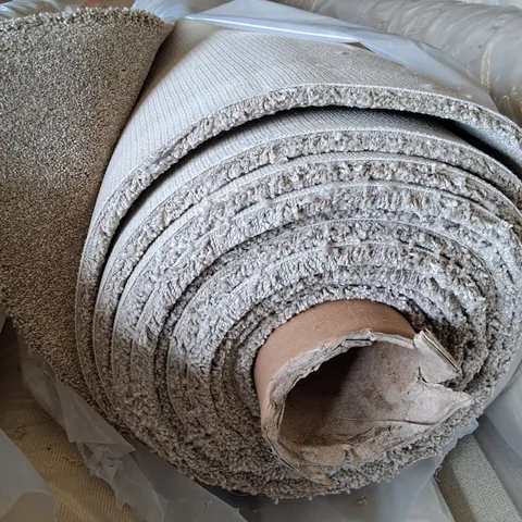 QUALITY ROLLED ULTIMATE EXPRESSIONS CASH CARPET IN CASHEW - 8.4 X 5M